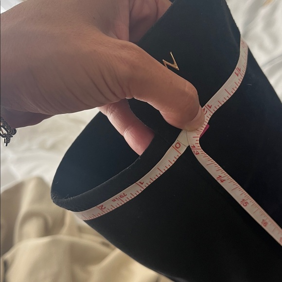 Stuart Weitzman black boots with bag - Picture 6 of 6